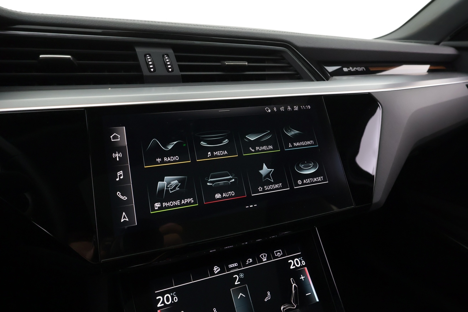 AUDI e-tron 2022