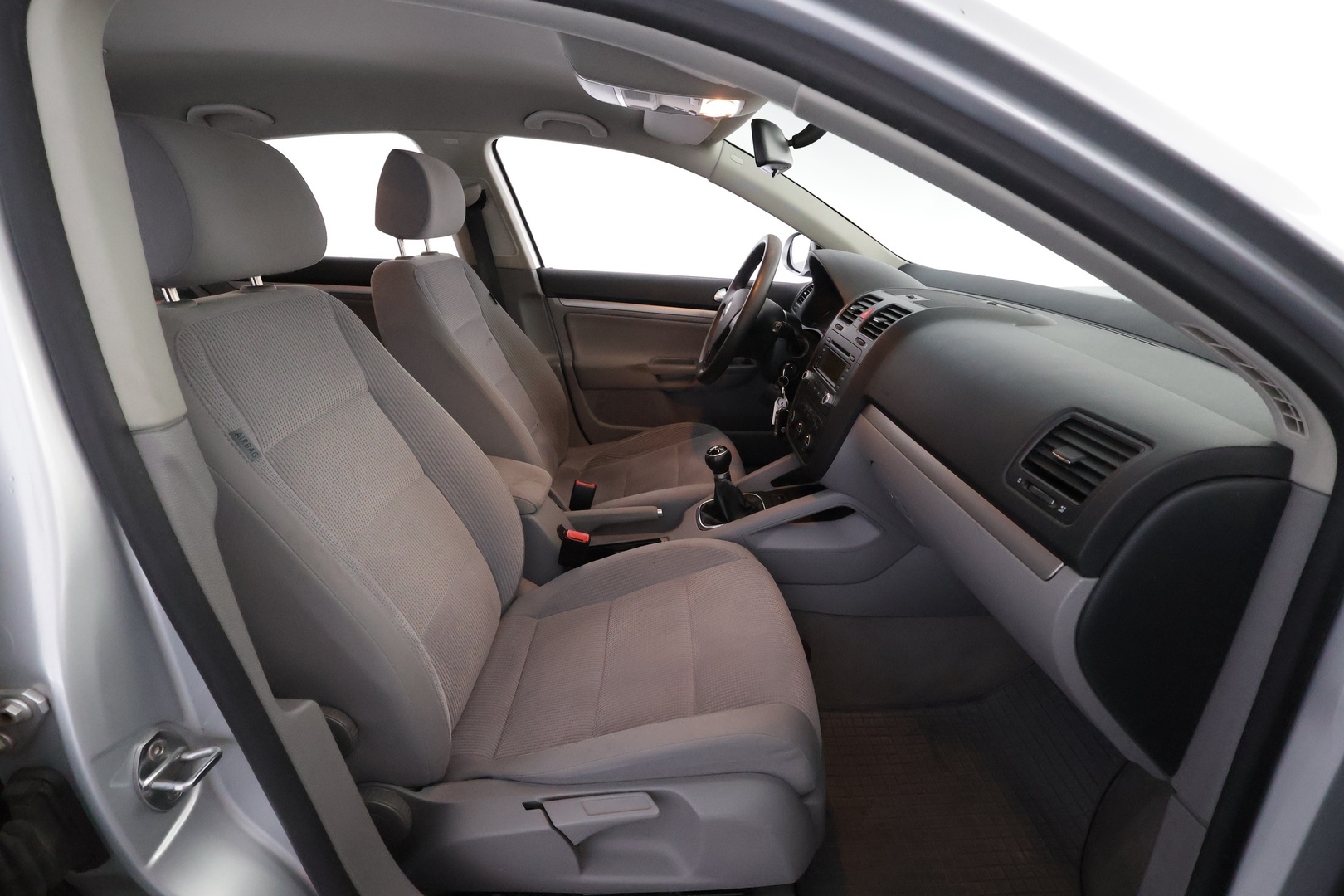 VOLKSWAGEN Jetta 2006