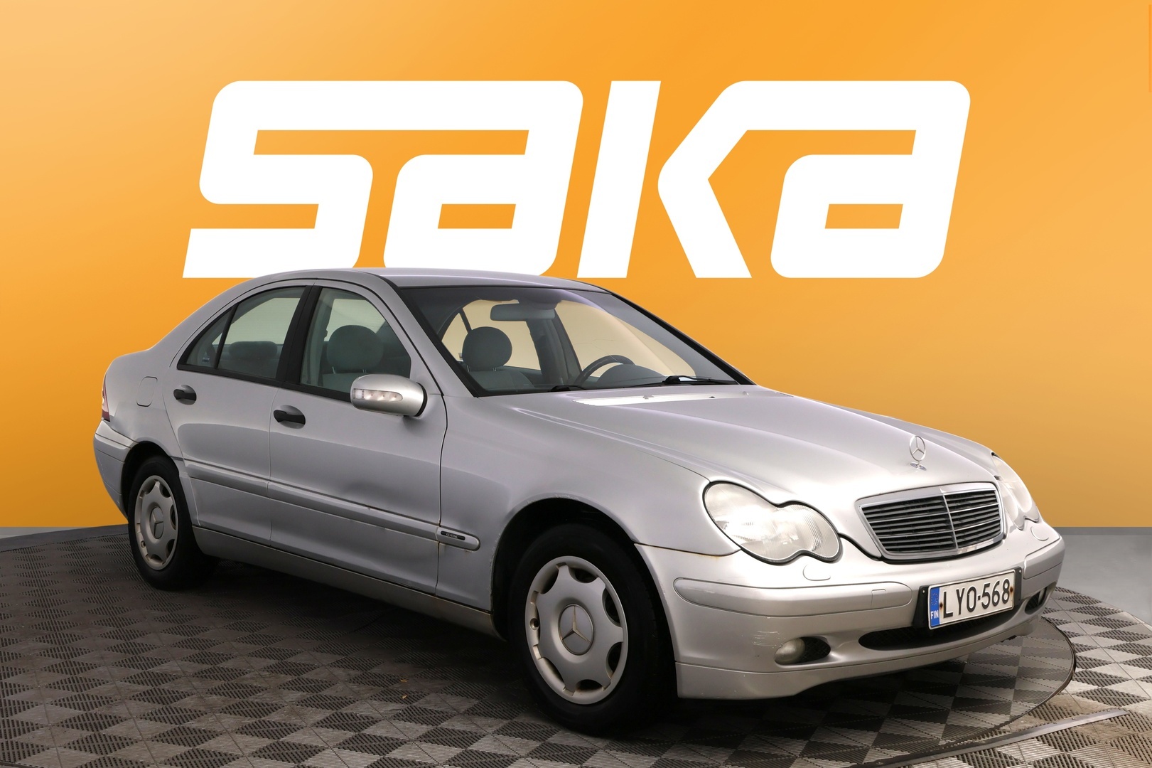 MERCEDES-BENZ C 2001