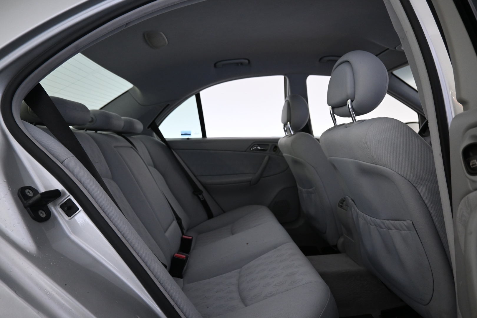 MERCEDES-BENZ C 2001