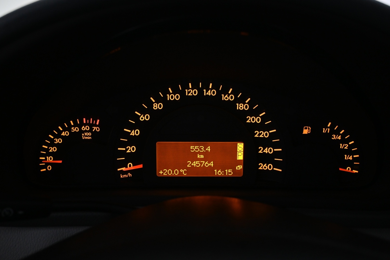 MERCEDES-BENZ C 2001