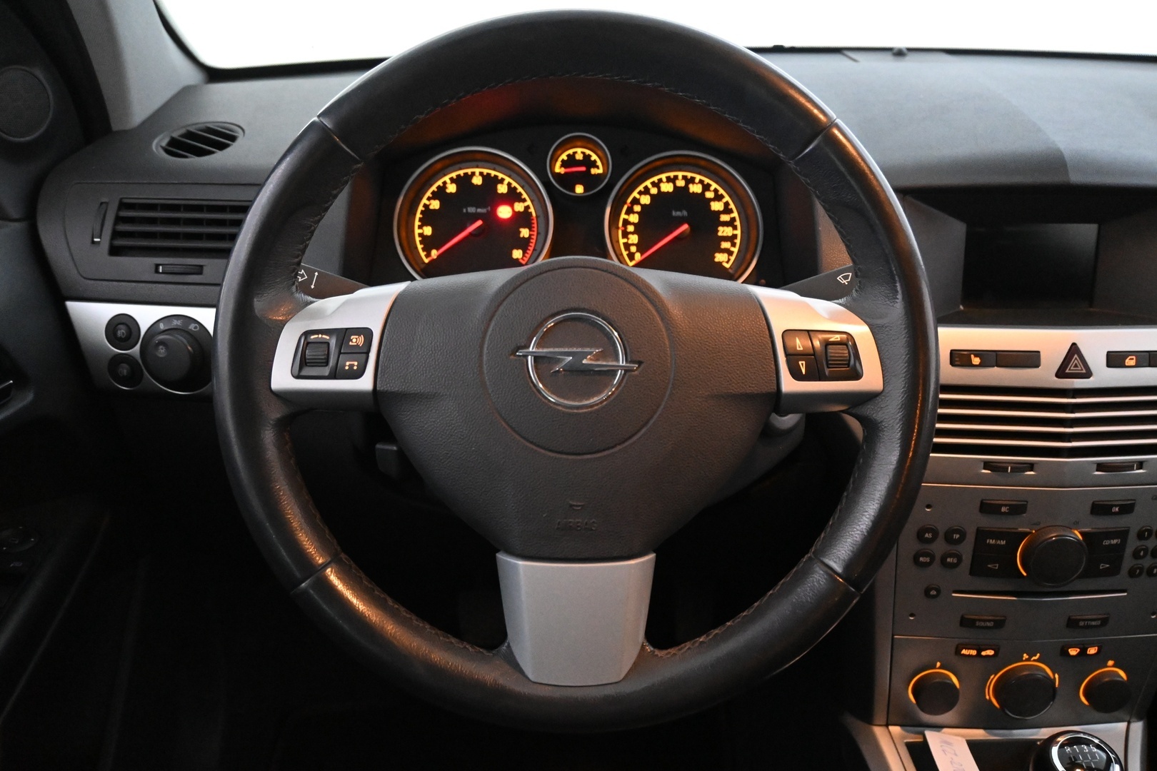 OPEL Astra 2010