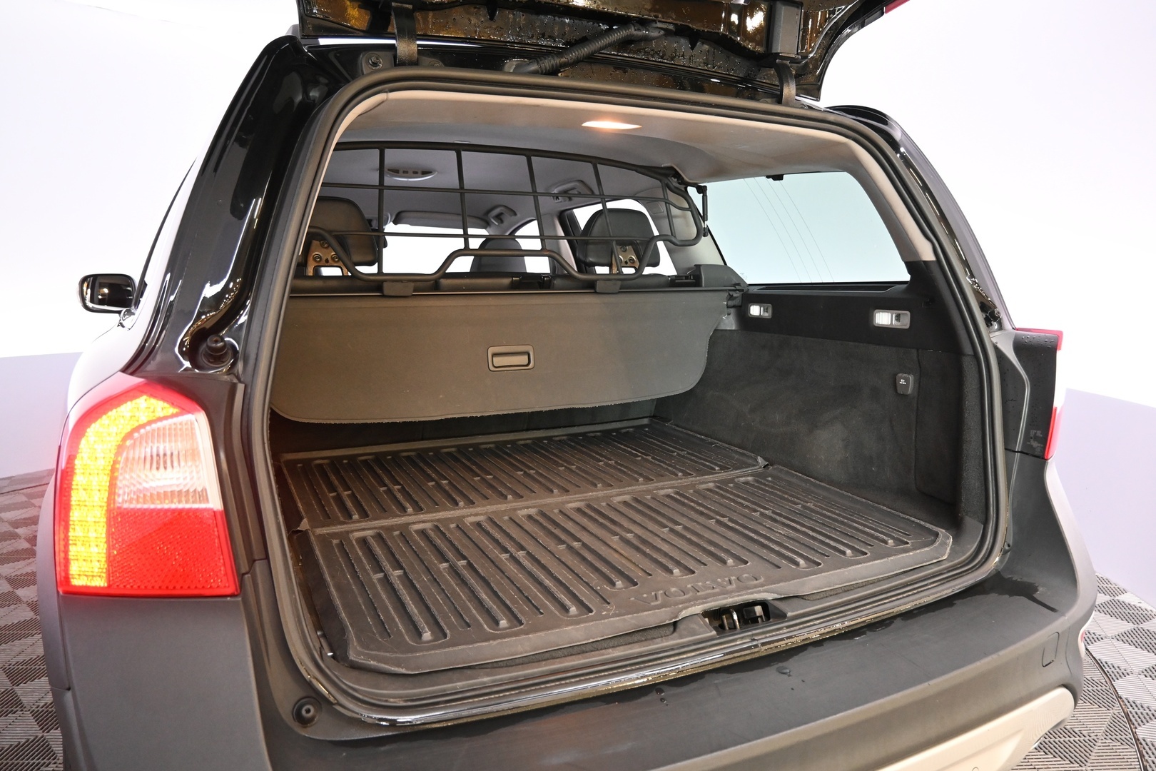 VOLVO XC70 2012