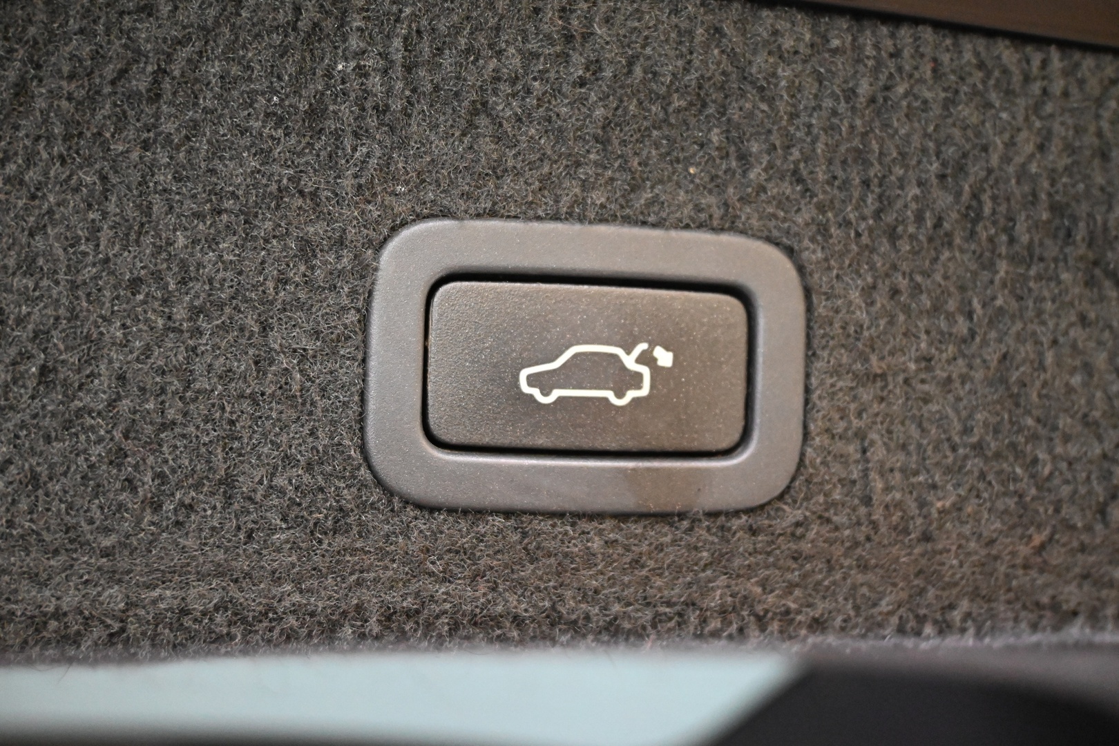 VOLVO XC70 2012