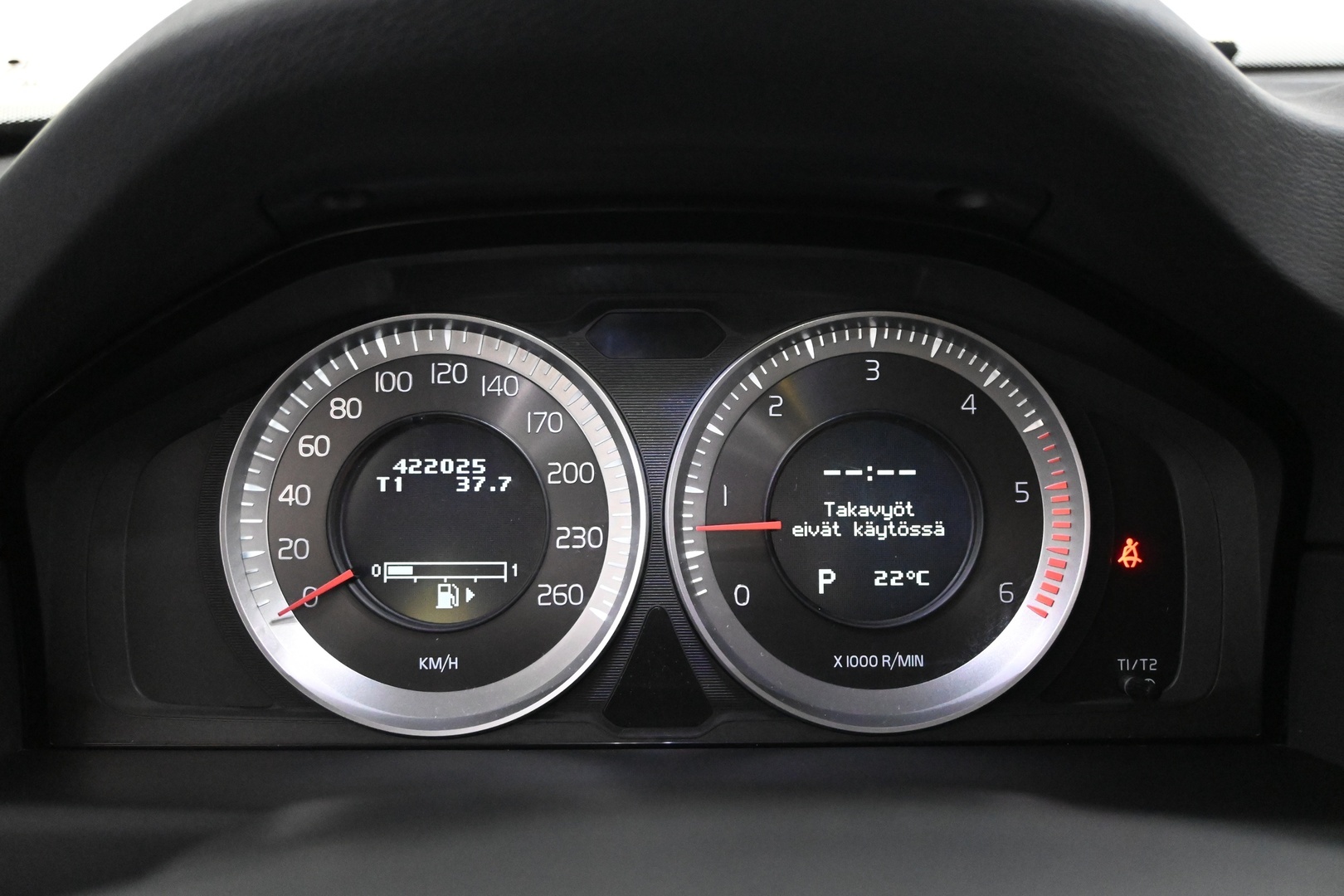 VOLVO XC70 2012