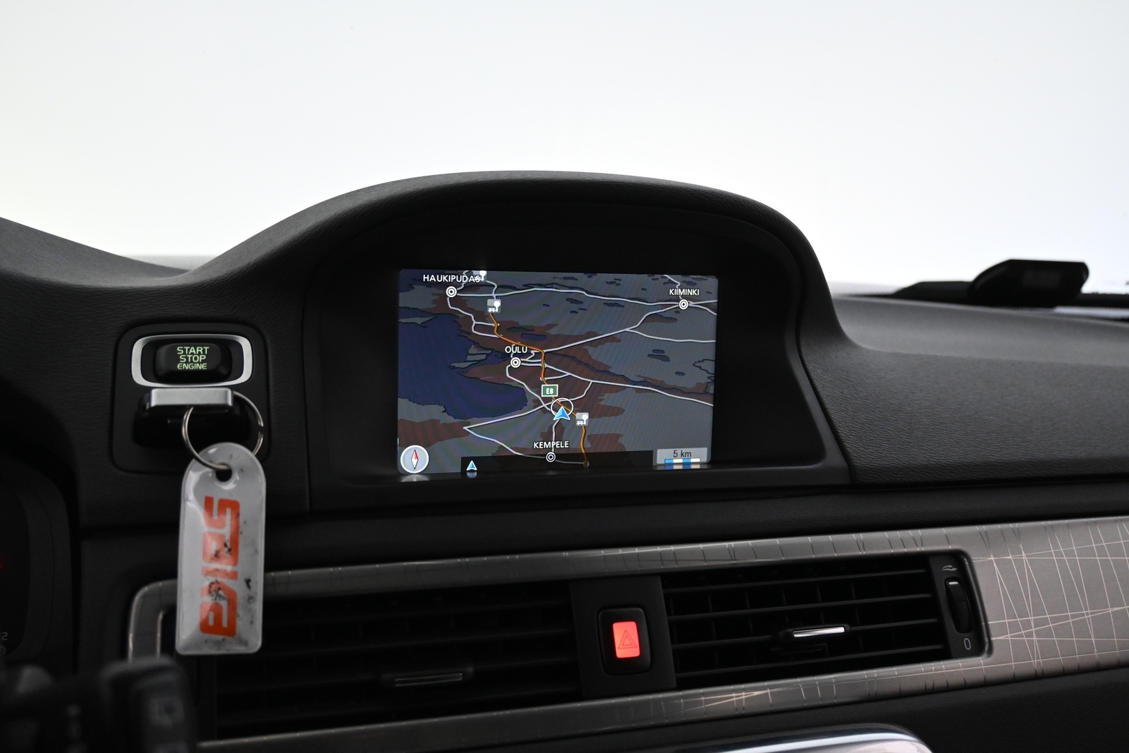 VOLVO XC70 2012