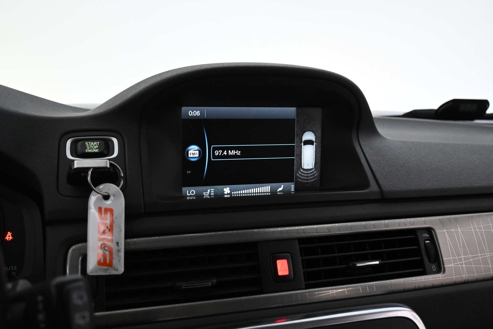 VOLVO XC70 2012