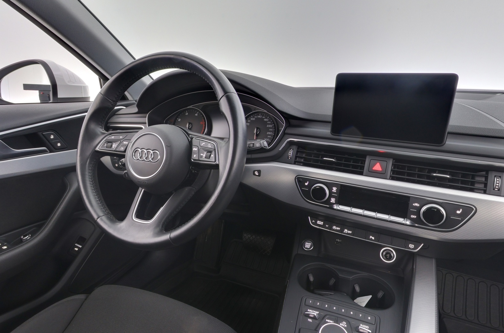 AUDI A4 2018