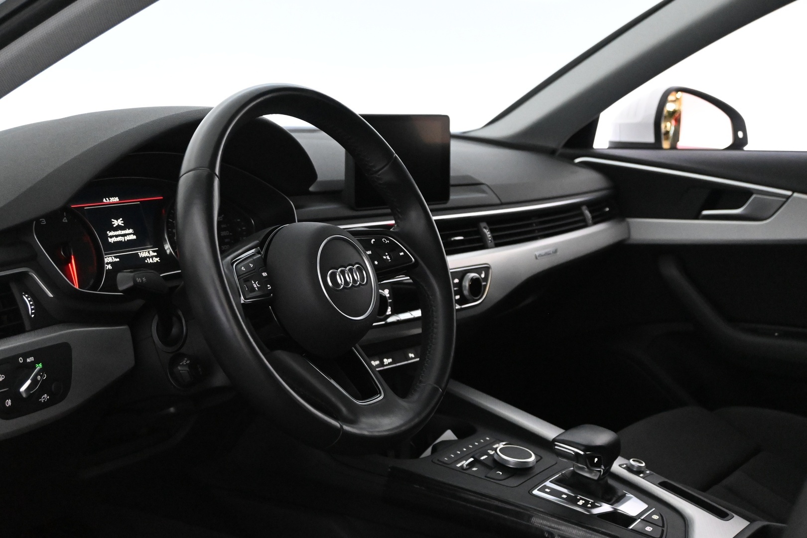 AUDI A4 2018