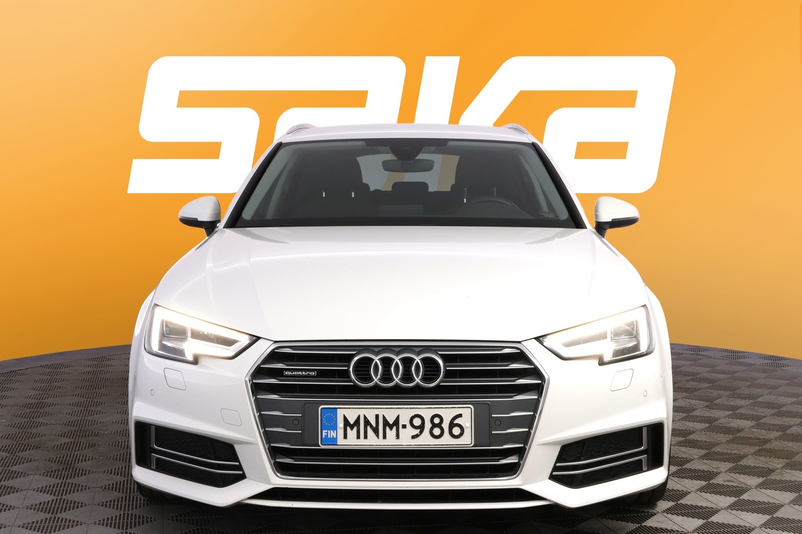 AUDI A4 2018