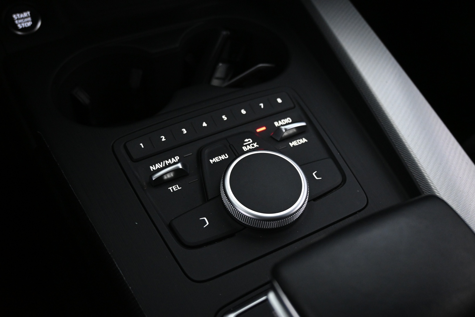 AUDI A4 2018