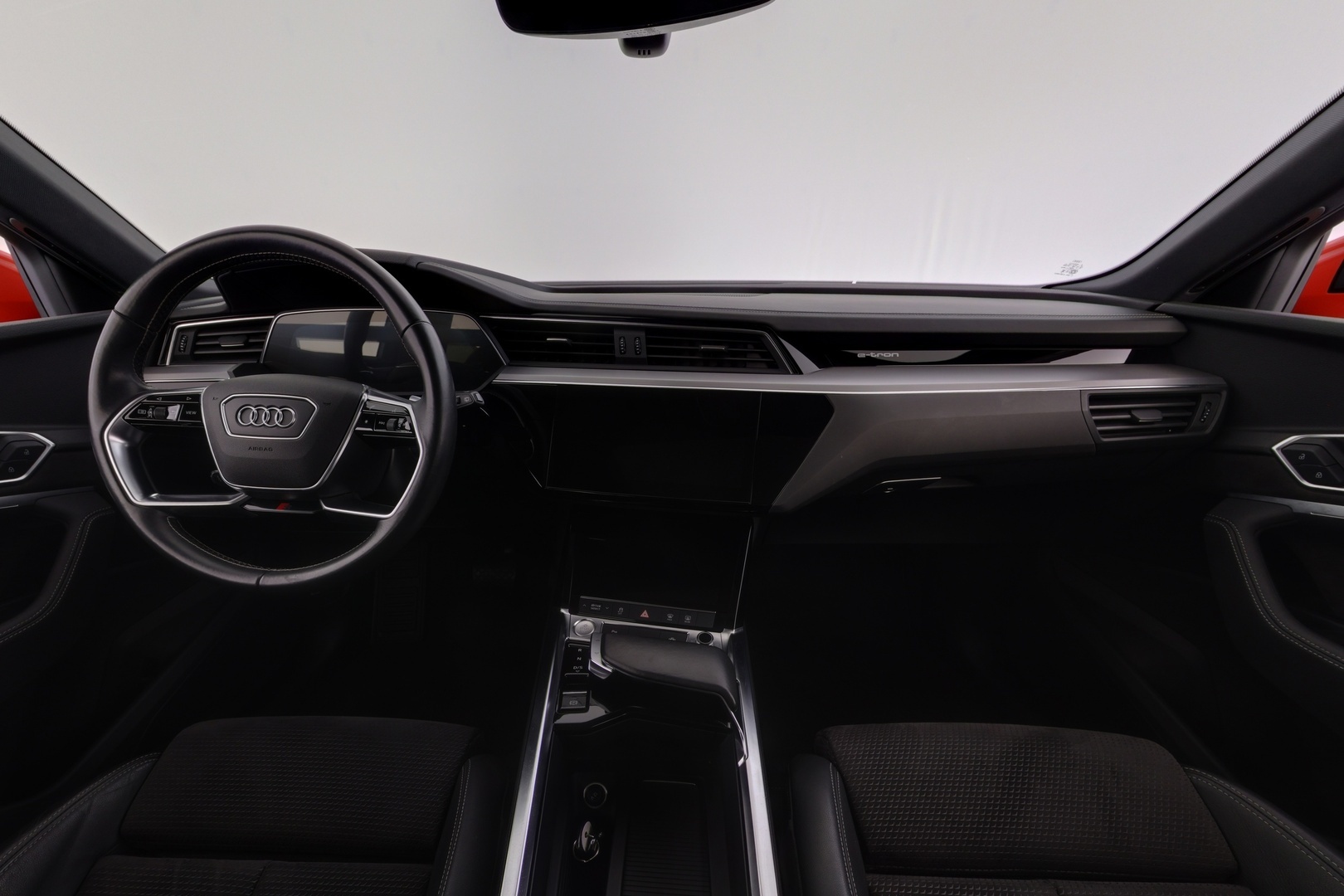 AUDI e-tron 2019