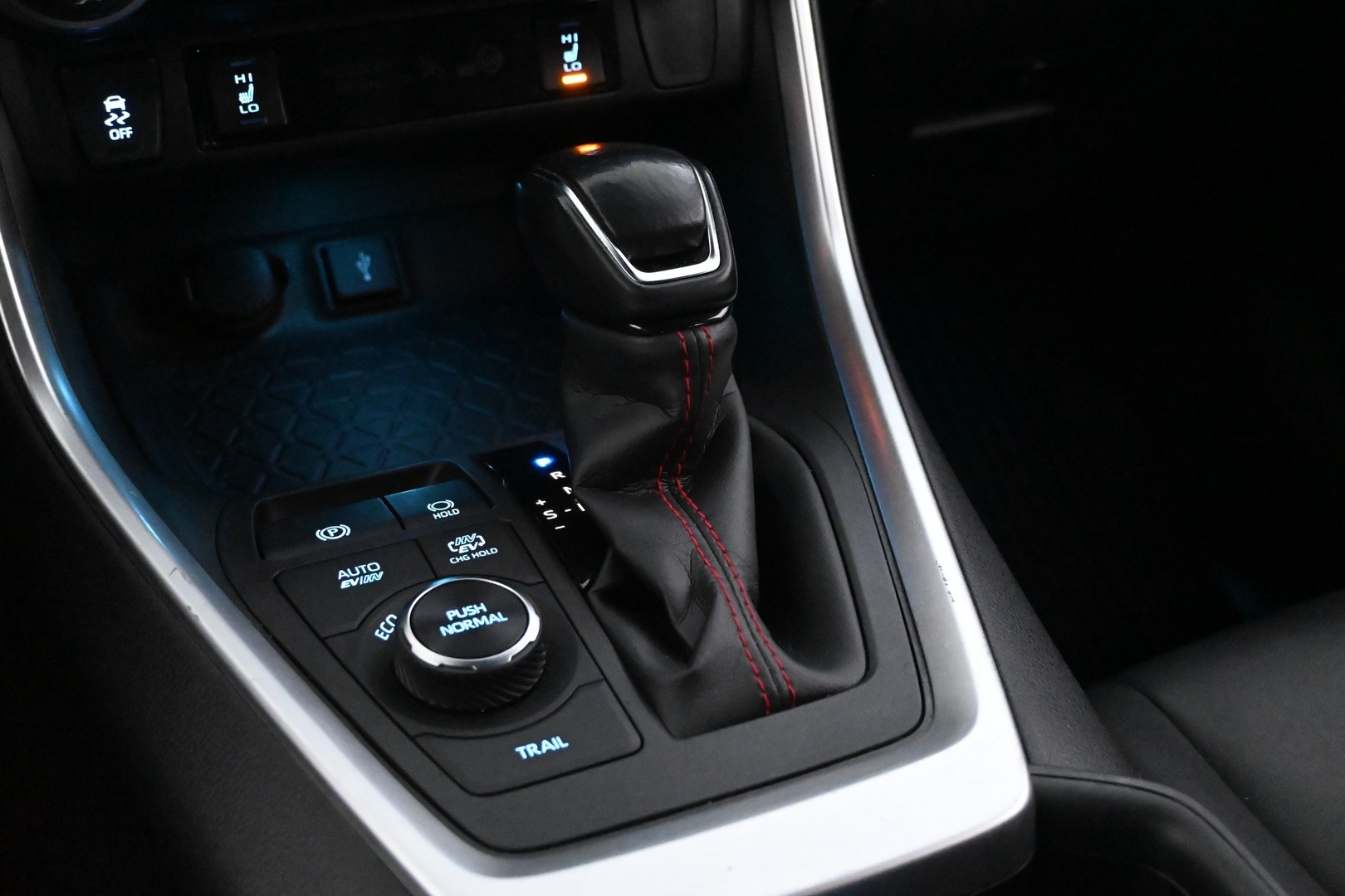 TOYOTA RAV4 PLUG-IN 2021