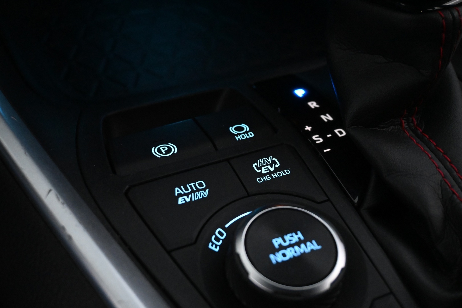 TOYOTA RAV4 PLUG-IN 2021