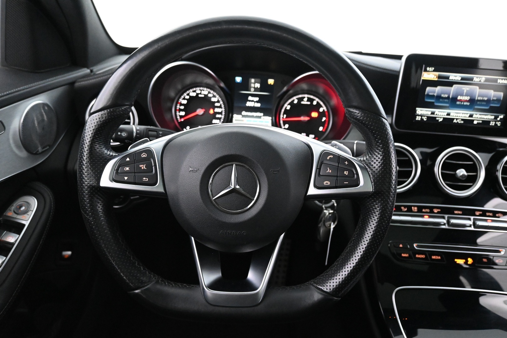 MERCEDES-BENZ C 2016