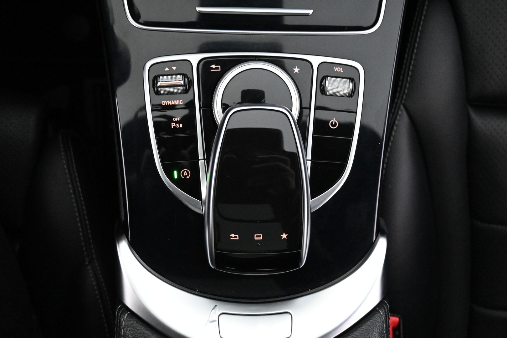 MERCEDES-BENZ C 2016