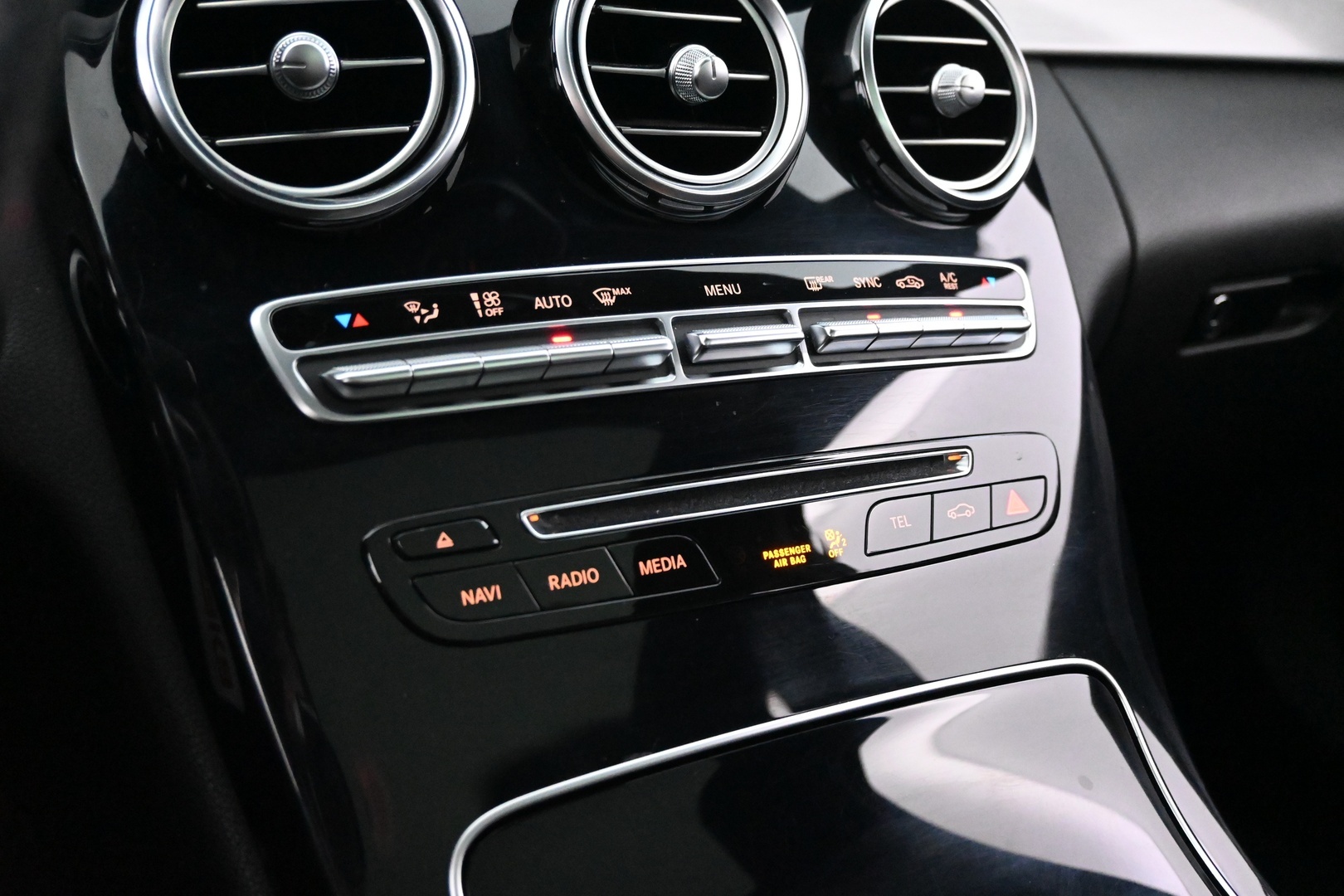 MERCEDES-BENZ C 2016