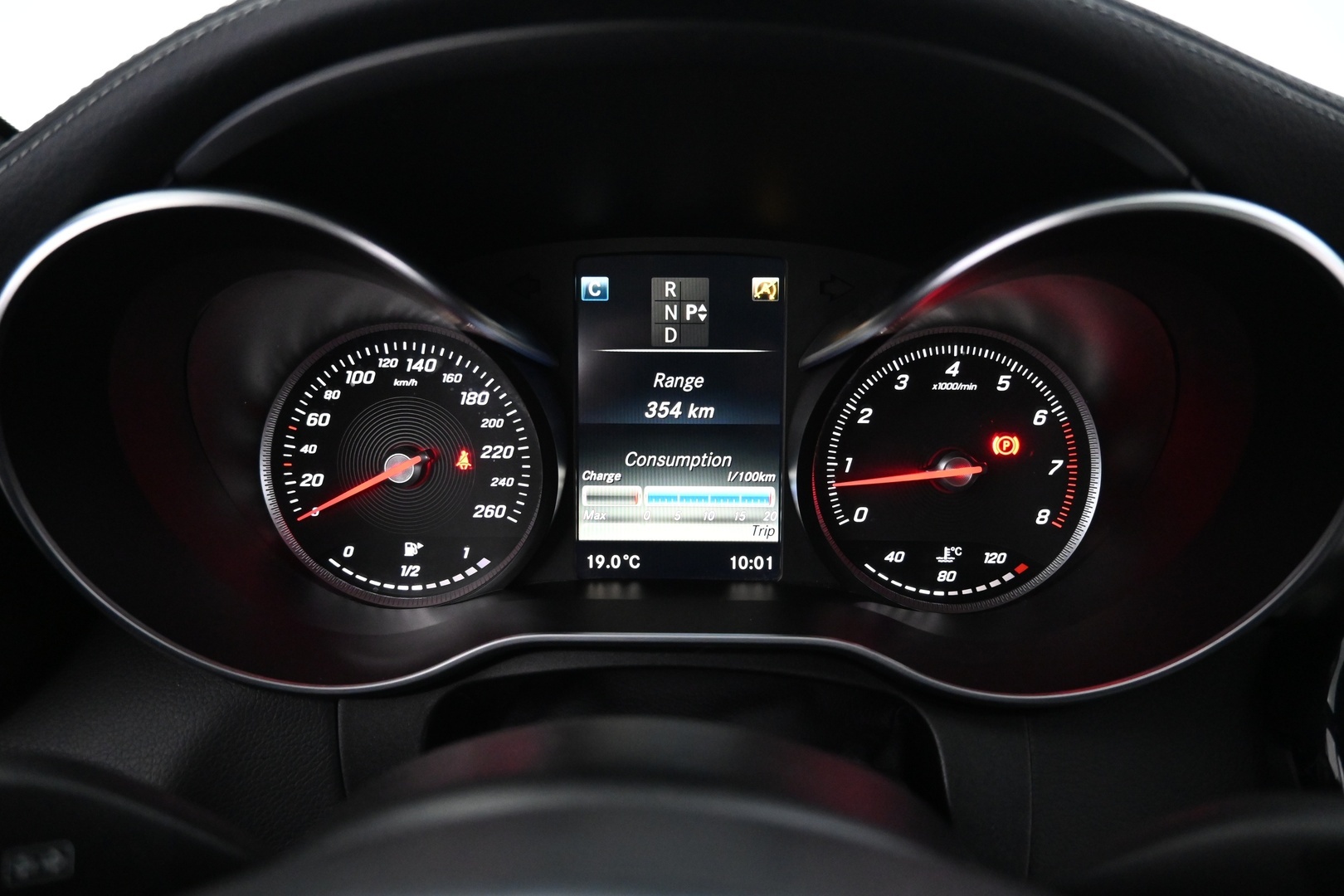 MERCEDES-BENZ C 2016