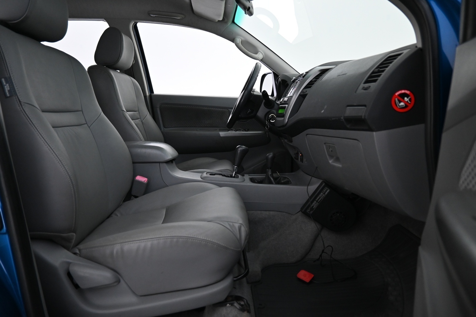 TOYOTA Hilux 2008