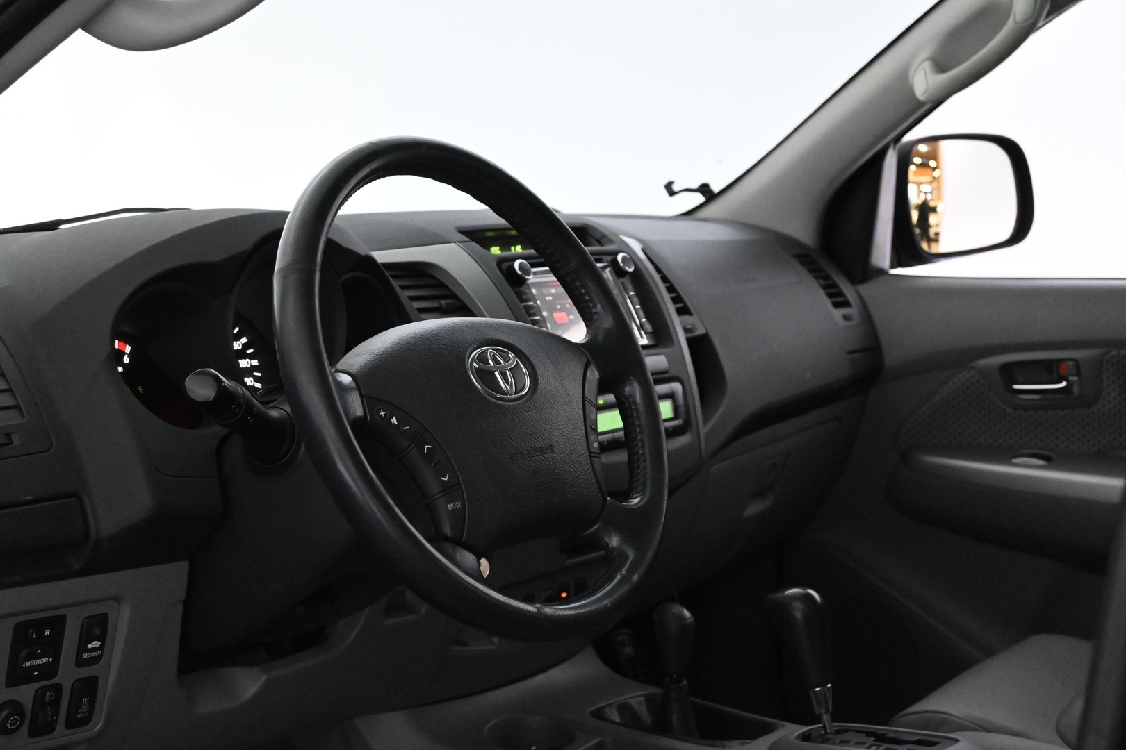 TOYOTA Hilux 2008