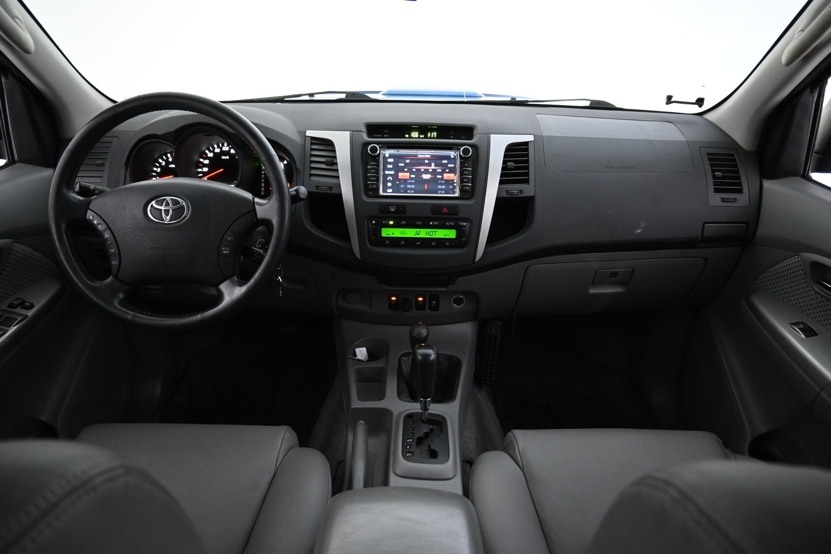 TOYOTA Hilux 2008