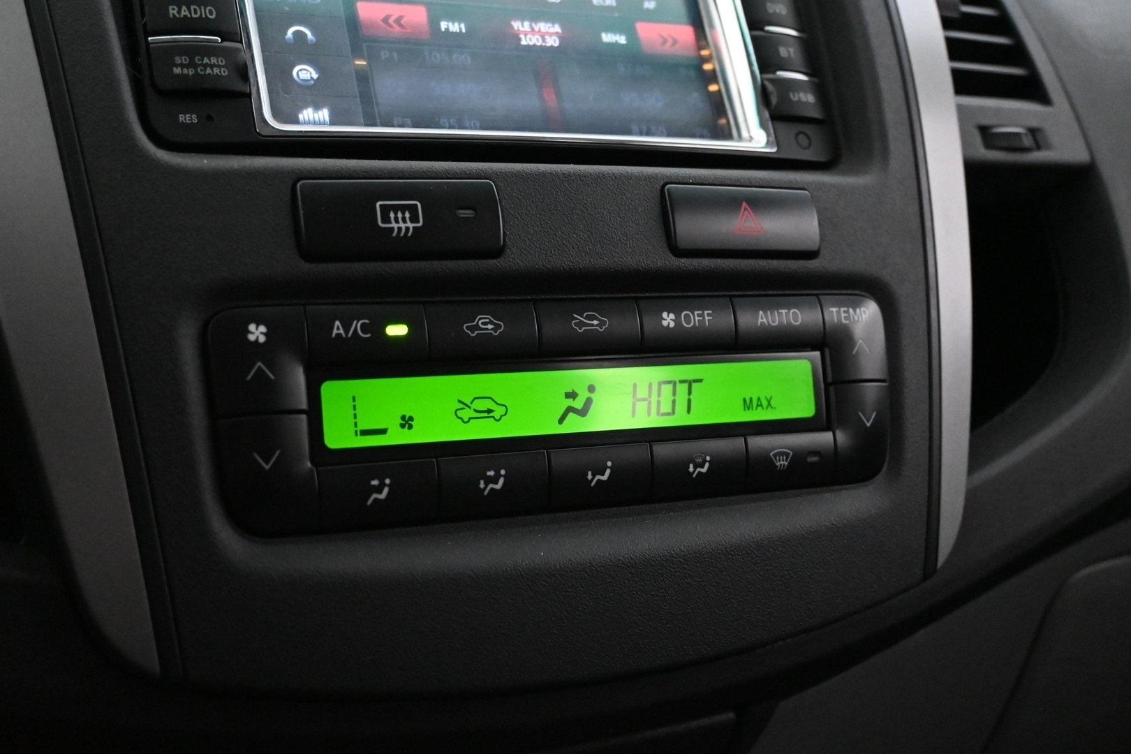 TOYOTA Hilux 2008