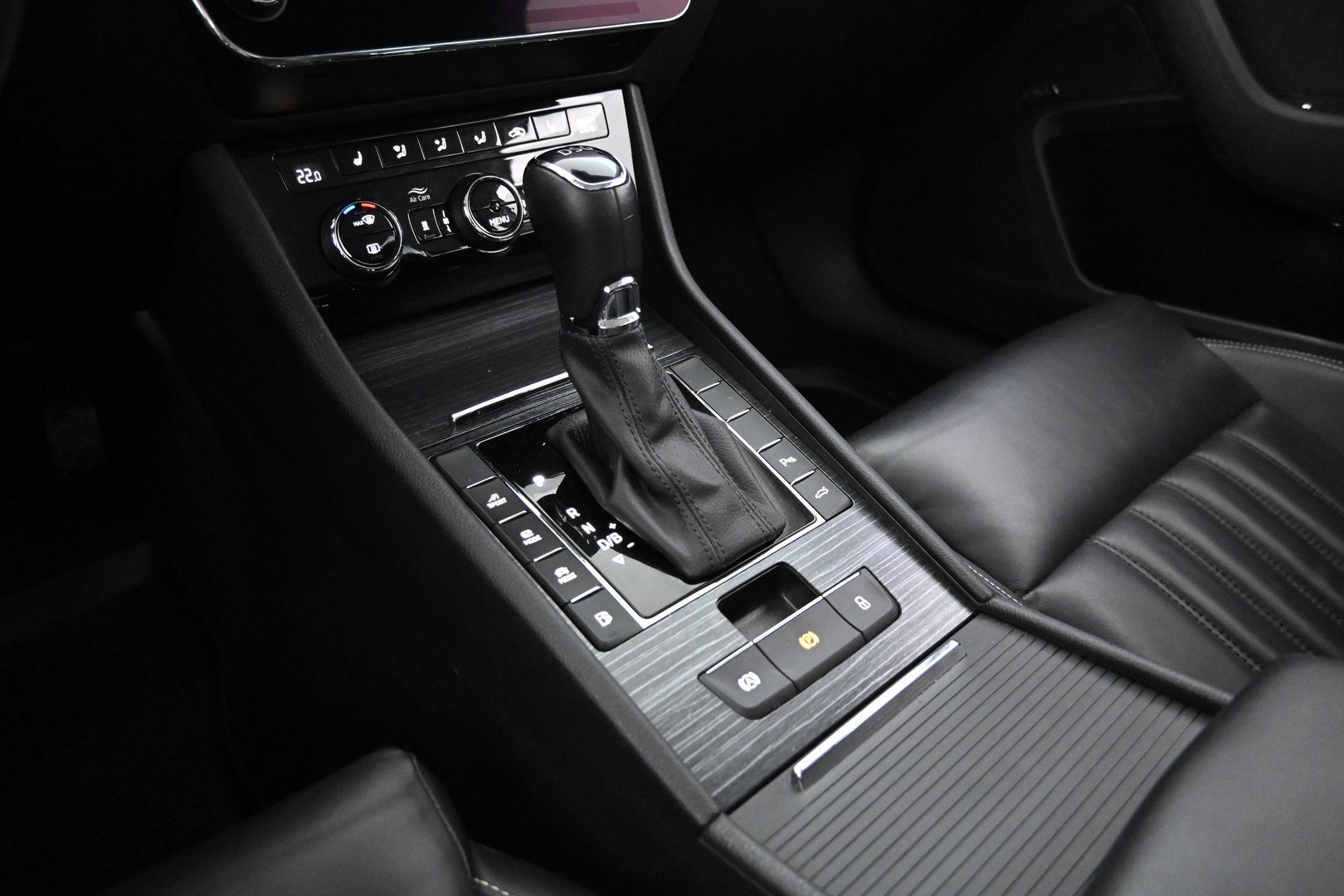 SKODA Superb 2022