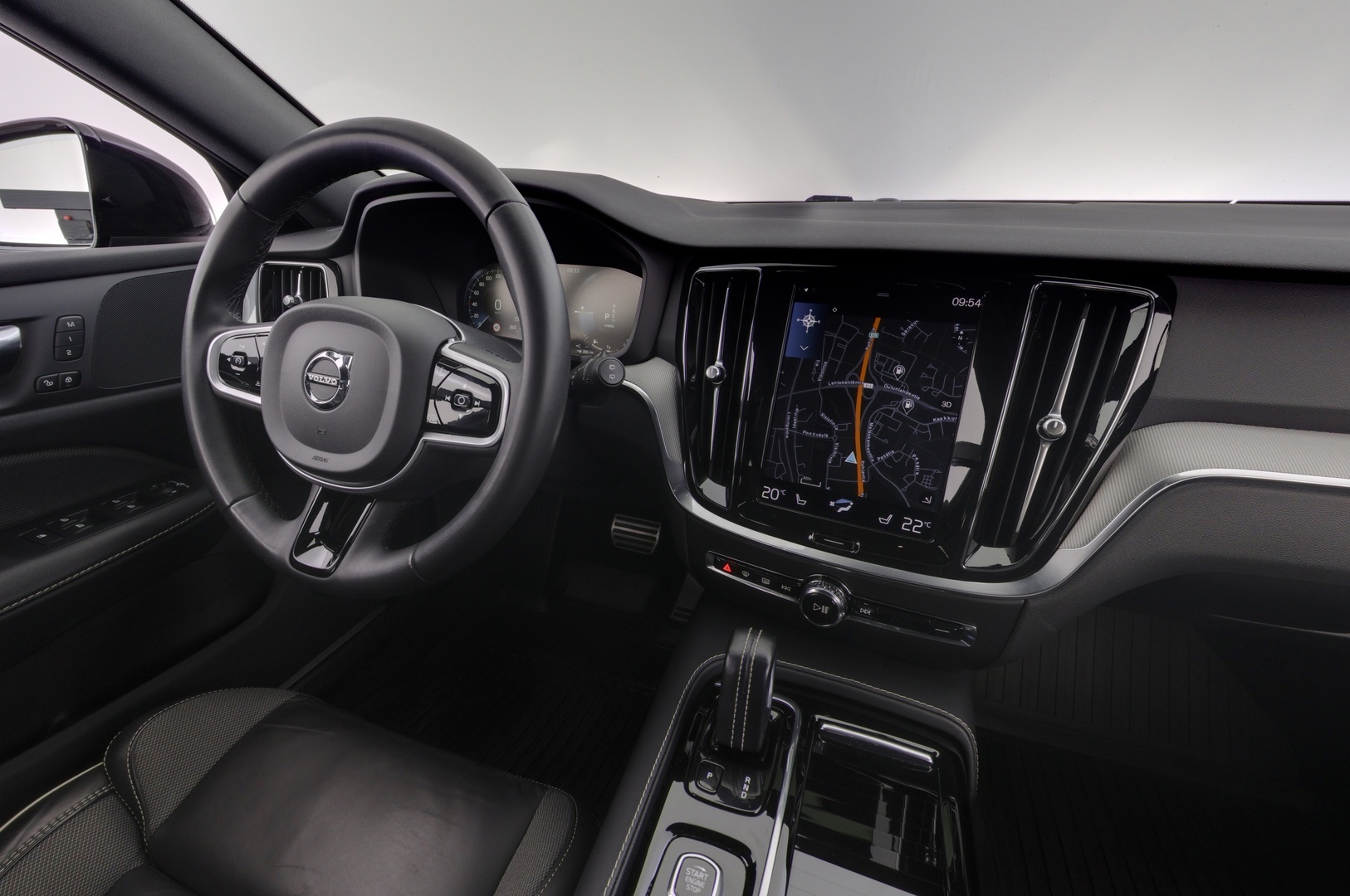 VOLVO V60 2022