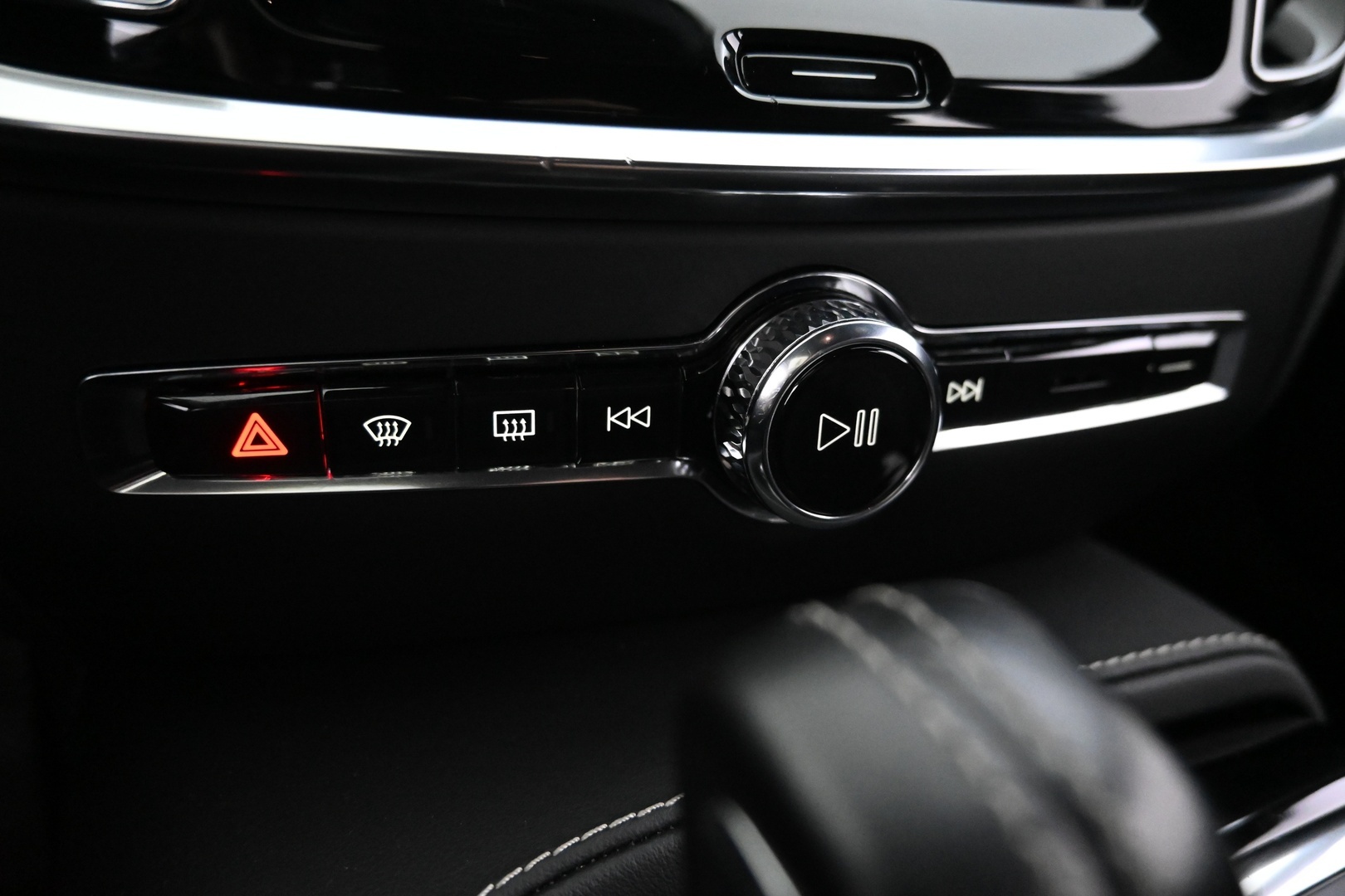 VOLVO V60 2022