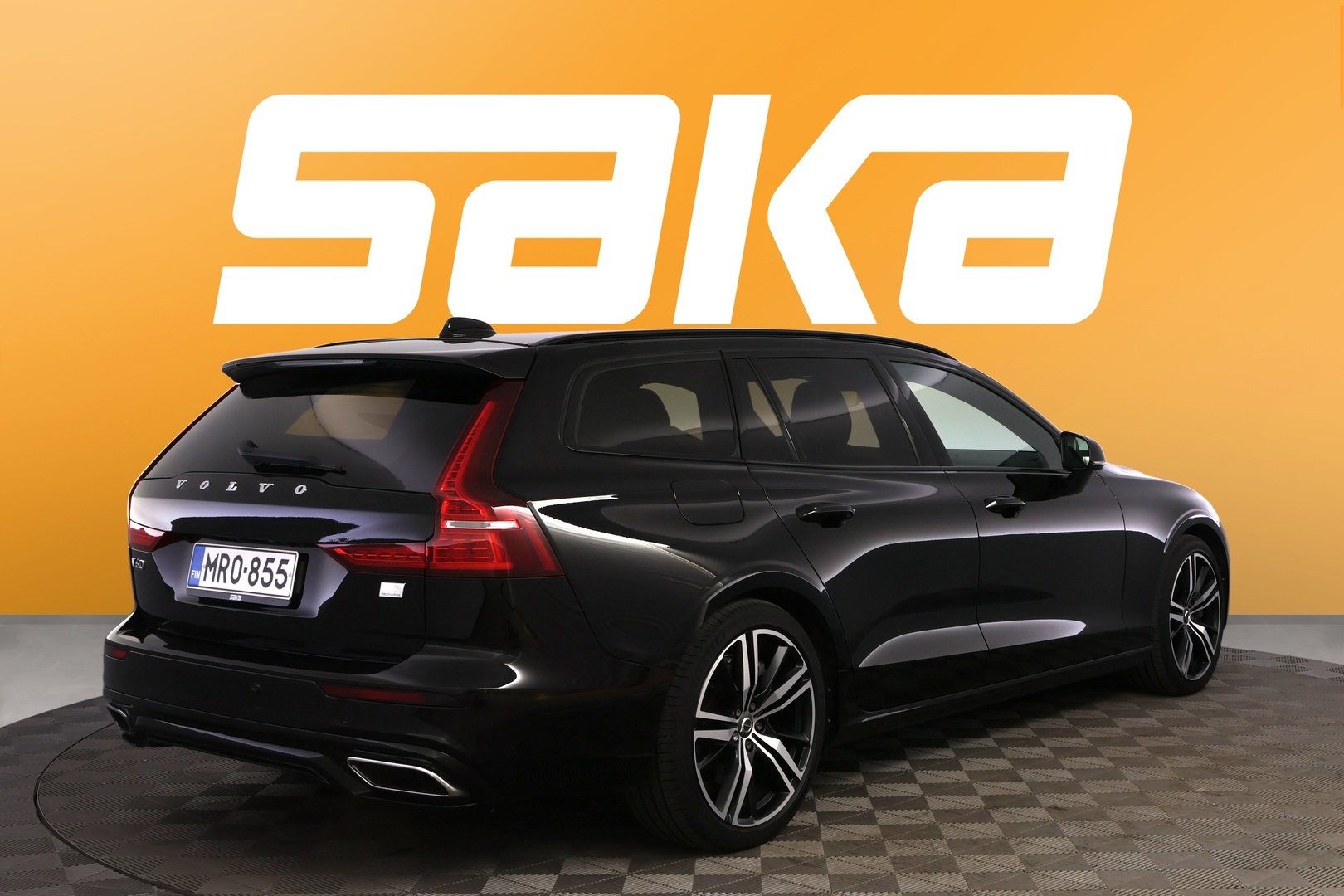 VOLVO V60 2022