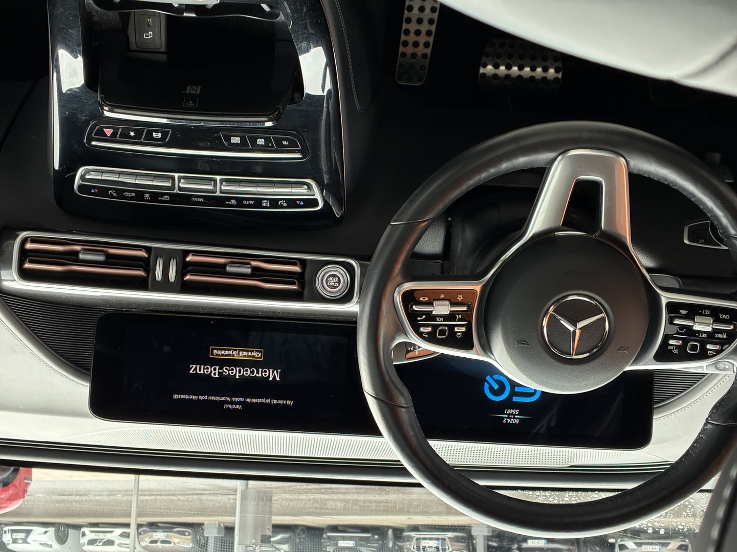MERCEDES-BENZ EQC 2021