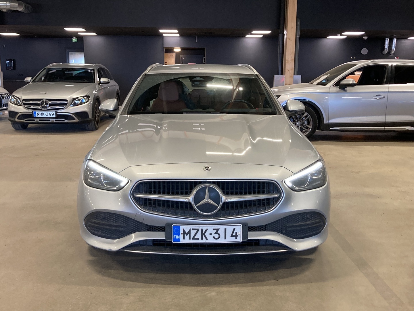 MERCEDES-BENZ C 2023