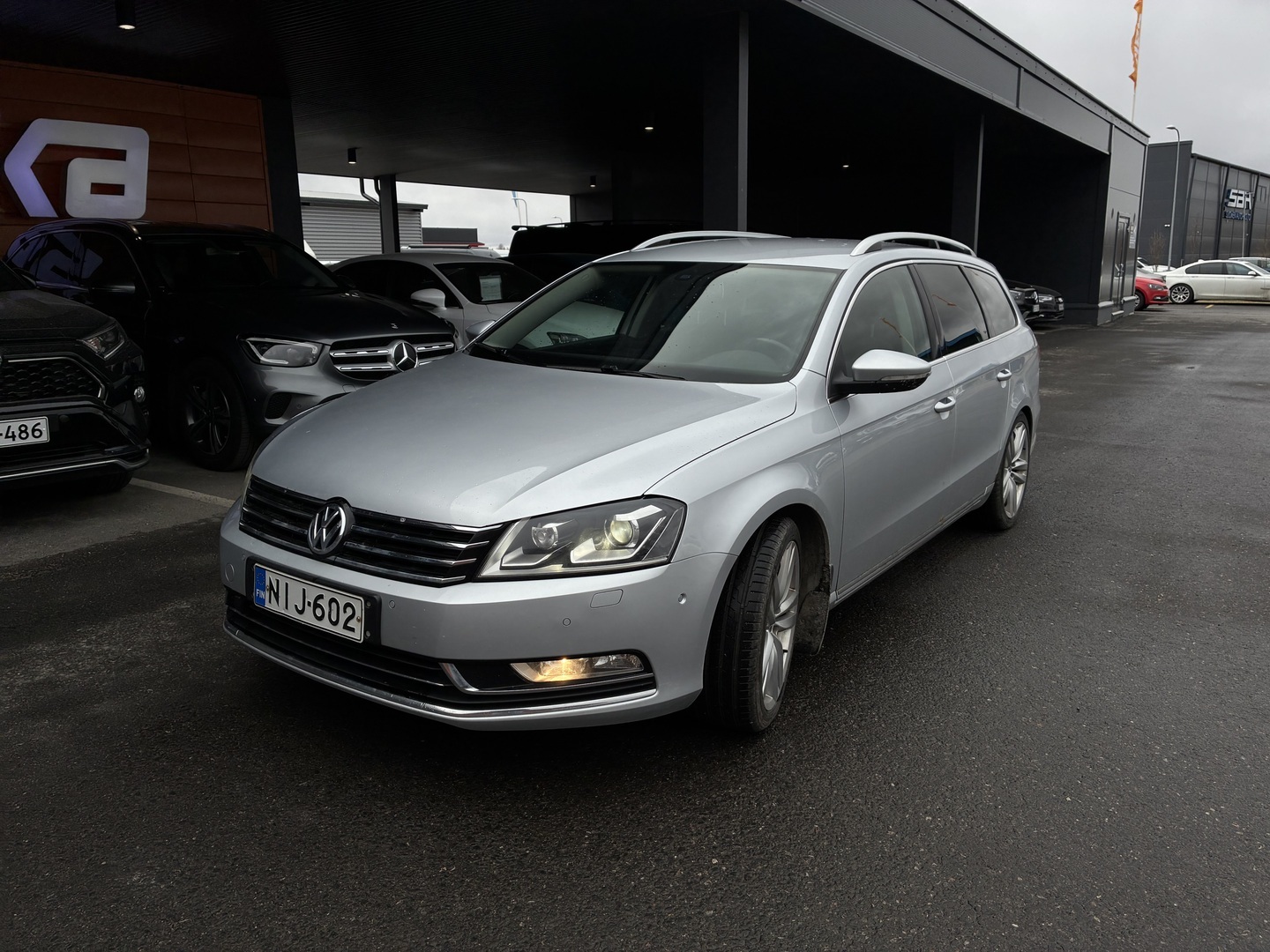 VOLKSWAGEN Passat 2012