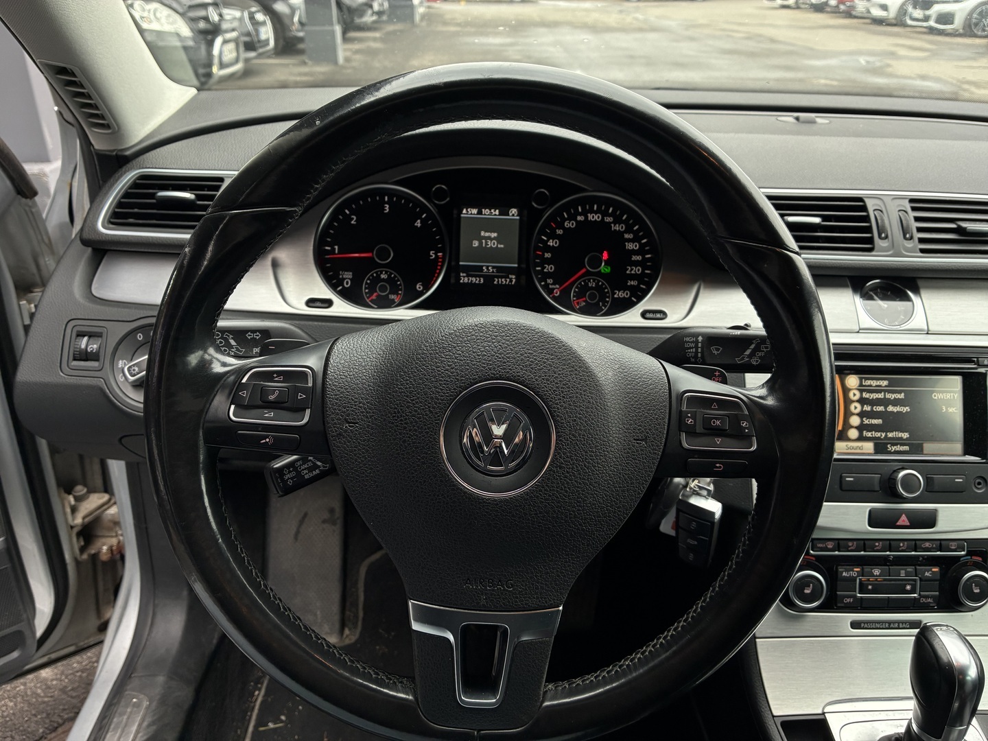 VOLKSWAGEN Passat 2012