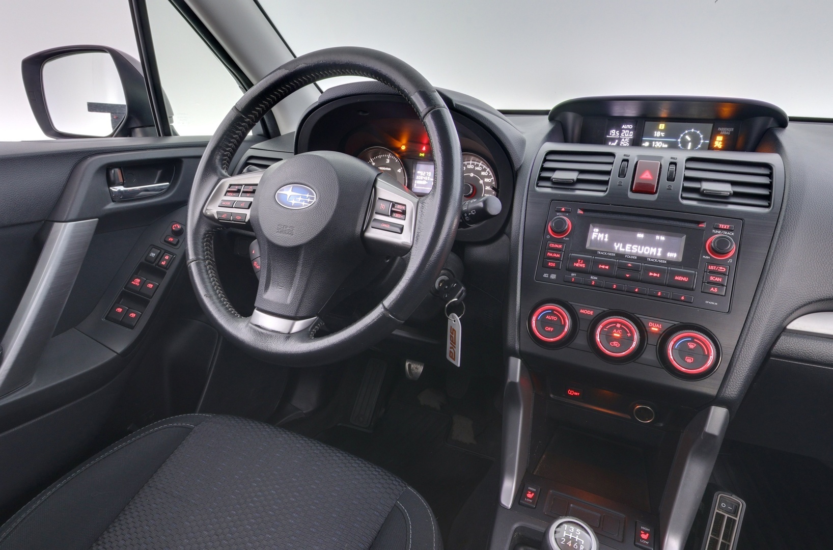 SUBARU Forester 2014