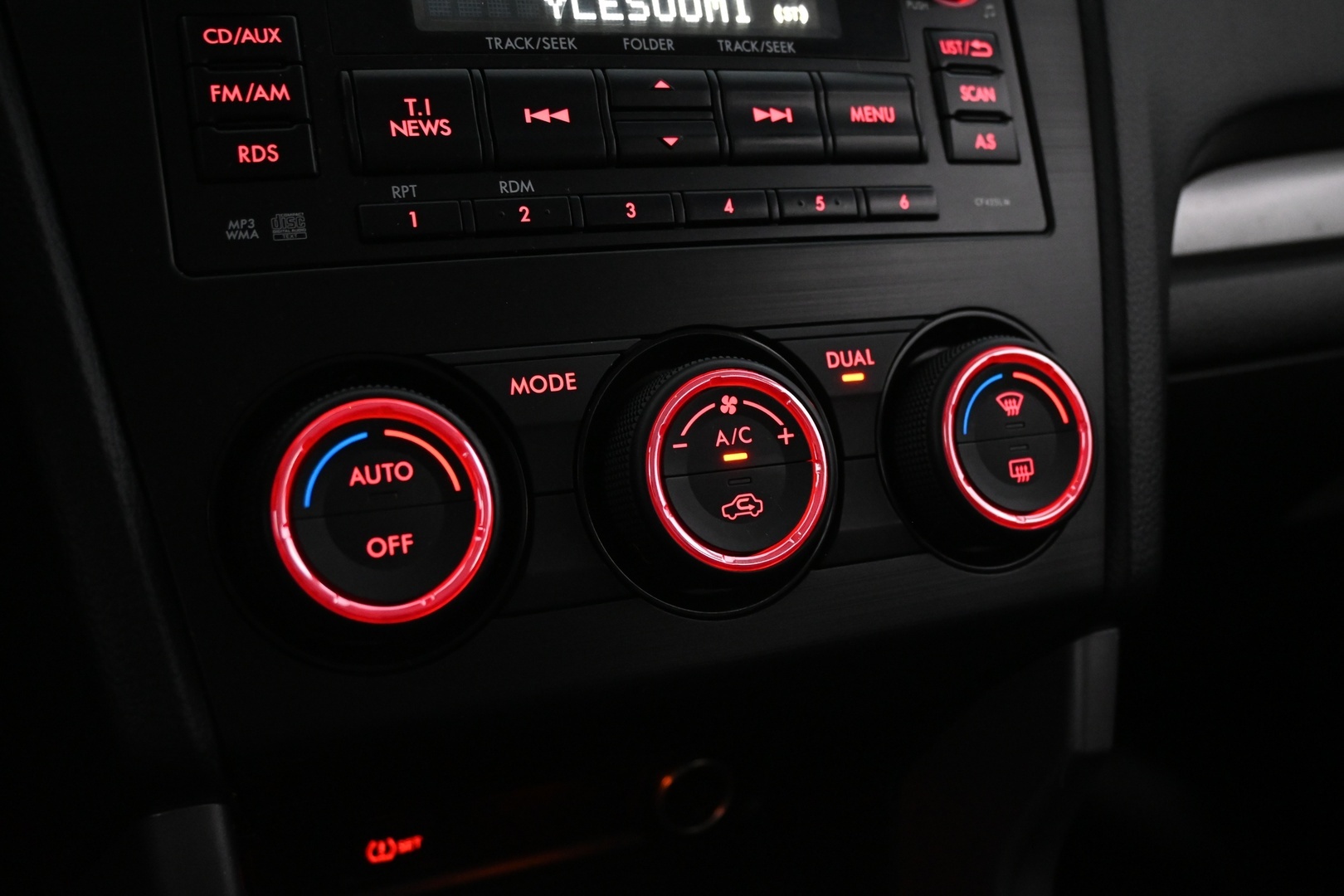 SUBARU Forester 2014