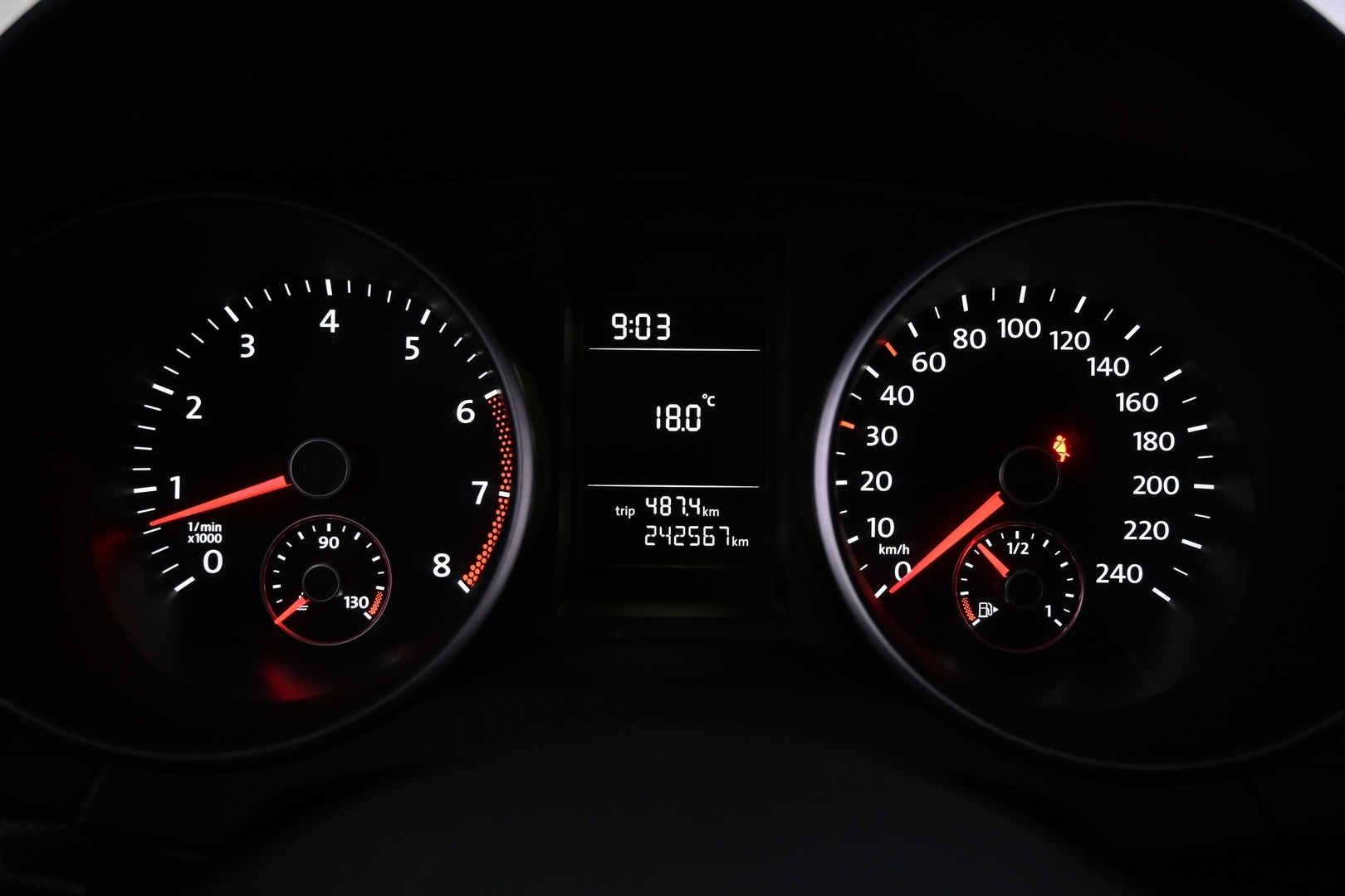 VOLKSWAGEN Golf 2012