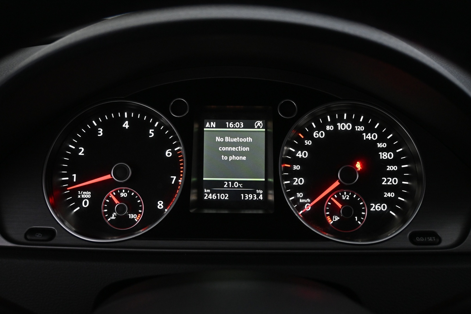 VOLKSWAGEN Passat 2012