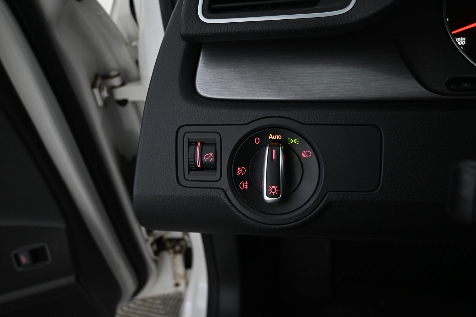 VOLKSWAGEN Passat 2012