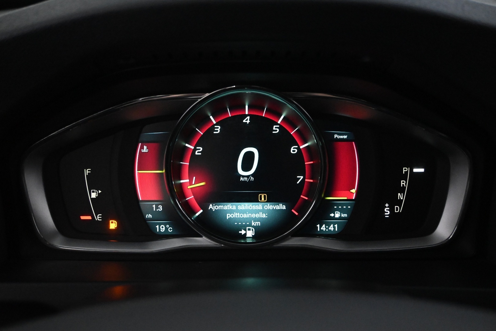 VOLVO V60 2014