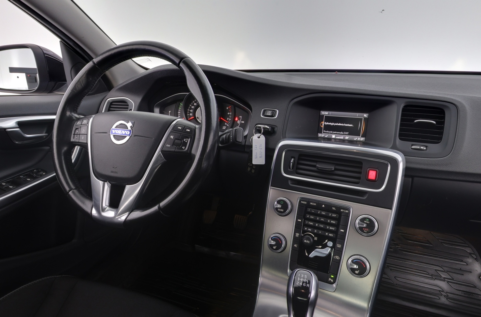 VOLVO S60 2015