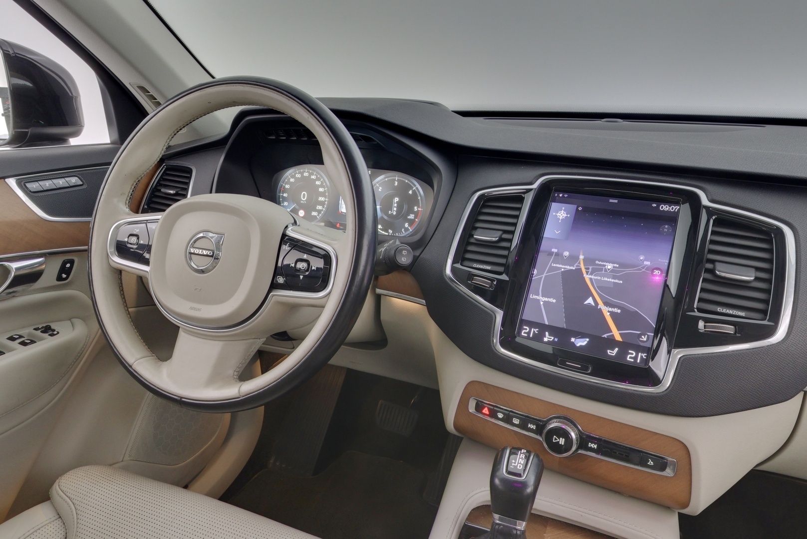 VOLVO XC90 2015