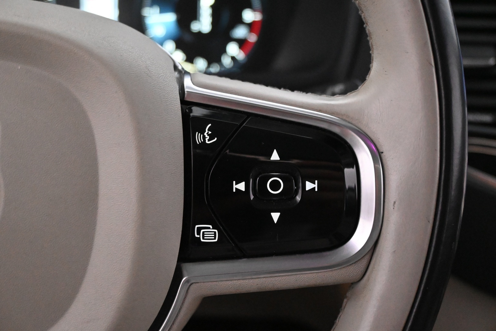 VOLVO XC90 2015