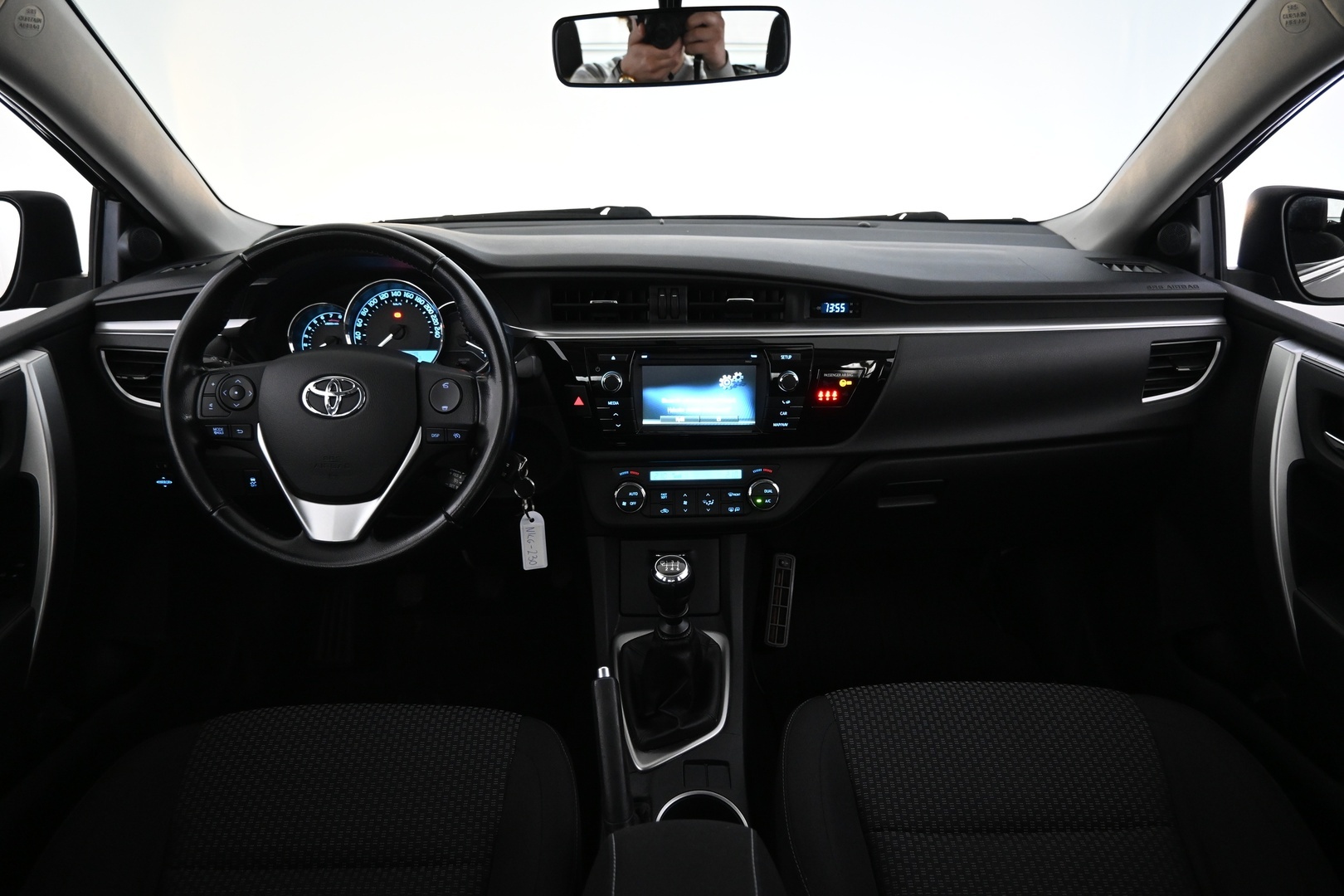 TOYOTA Corolla 2016