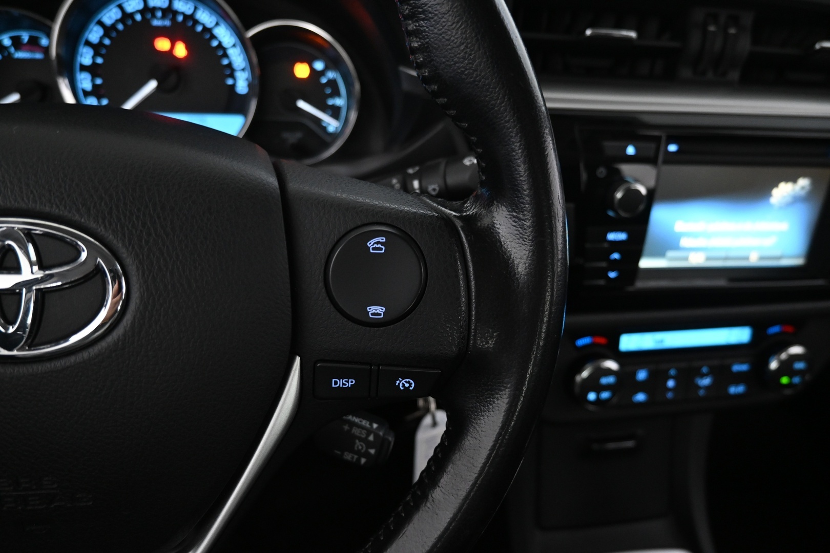 TOYOTA Corolla 2016