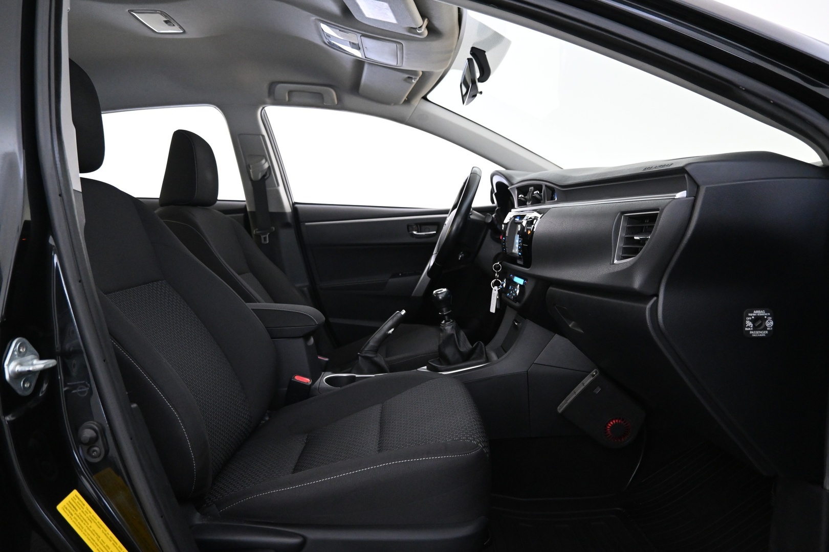 TOYOTA Corolla 2016