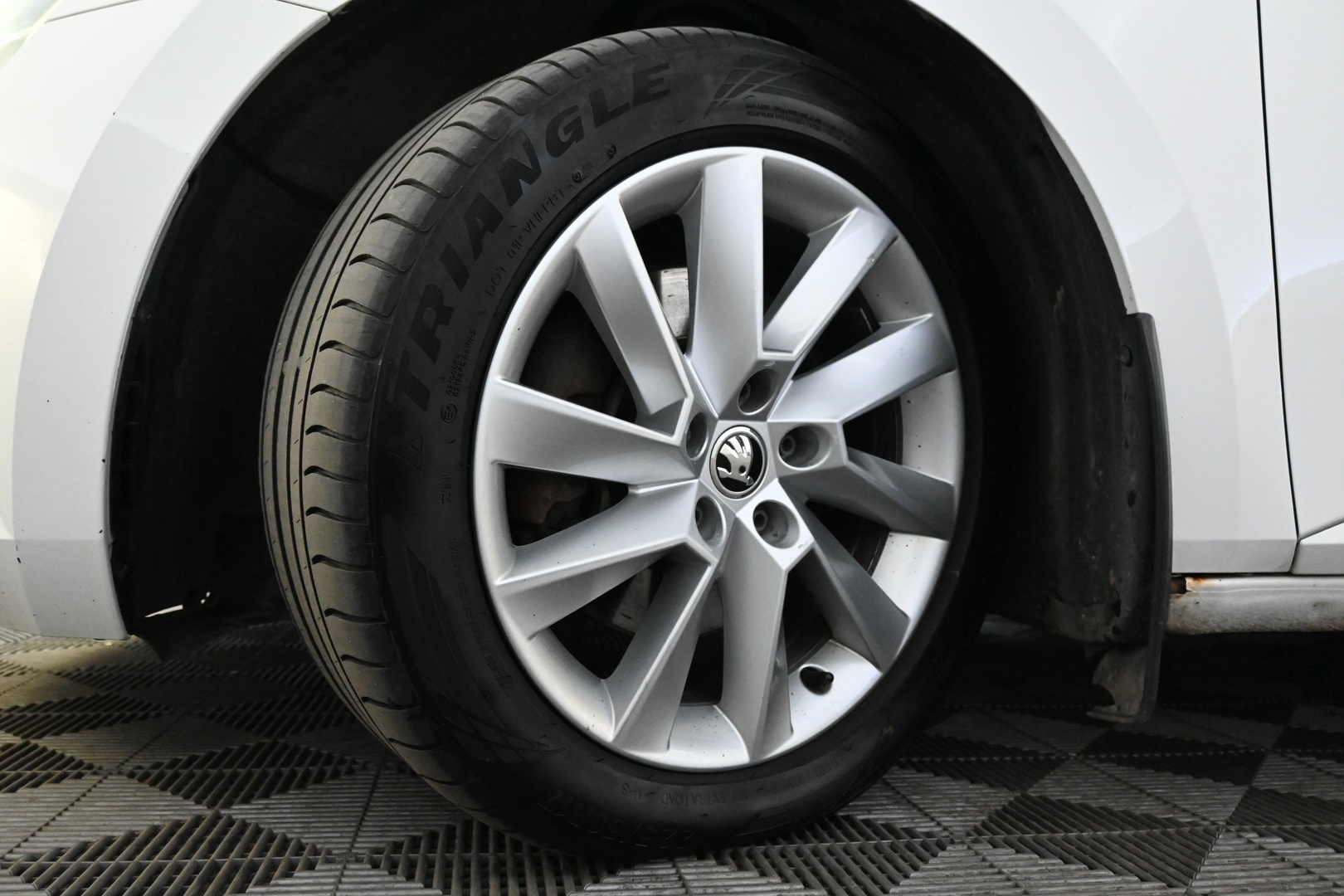 SKODA Superb 2016