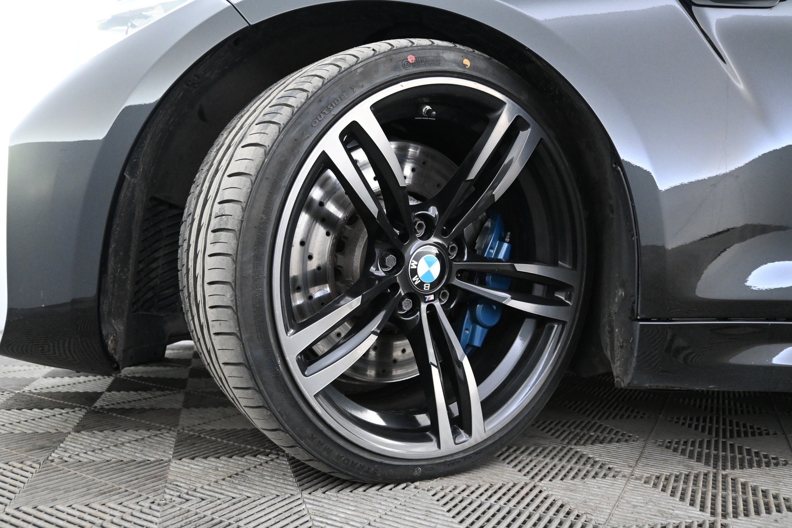 BMW M2 2017