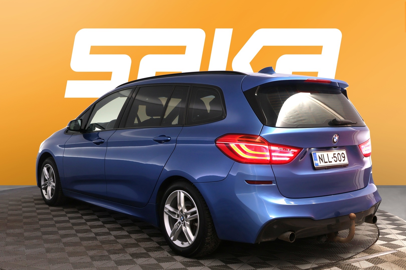 BMW 220 2016