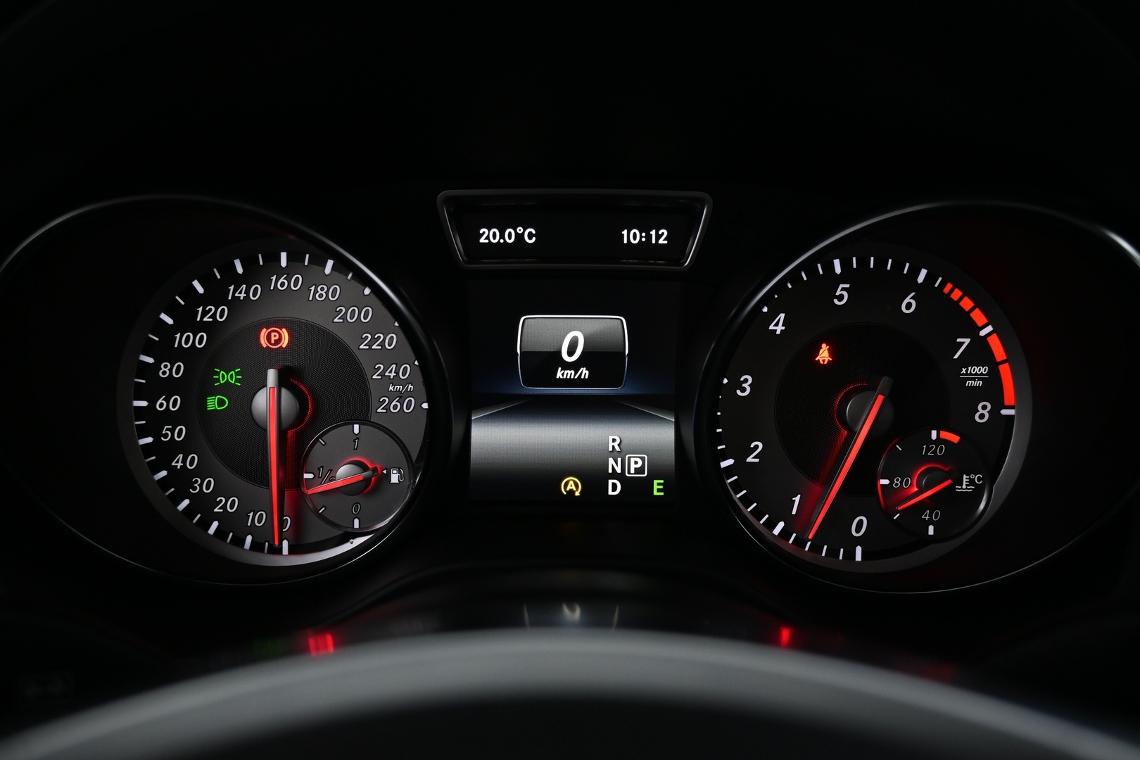 MERCEDES-BENZ GLA 2015